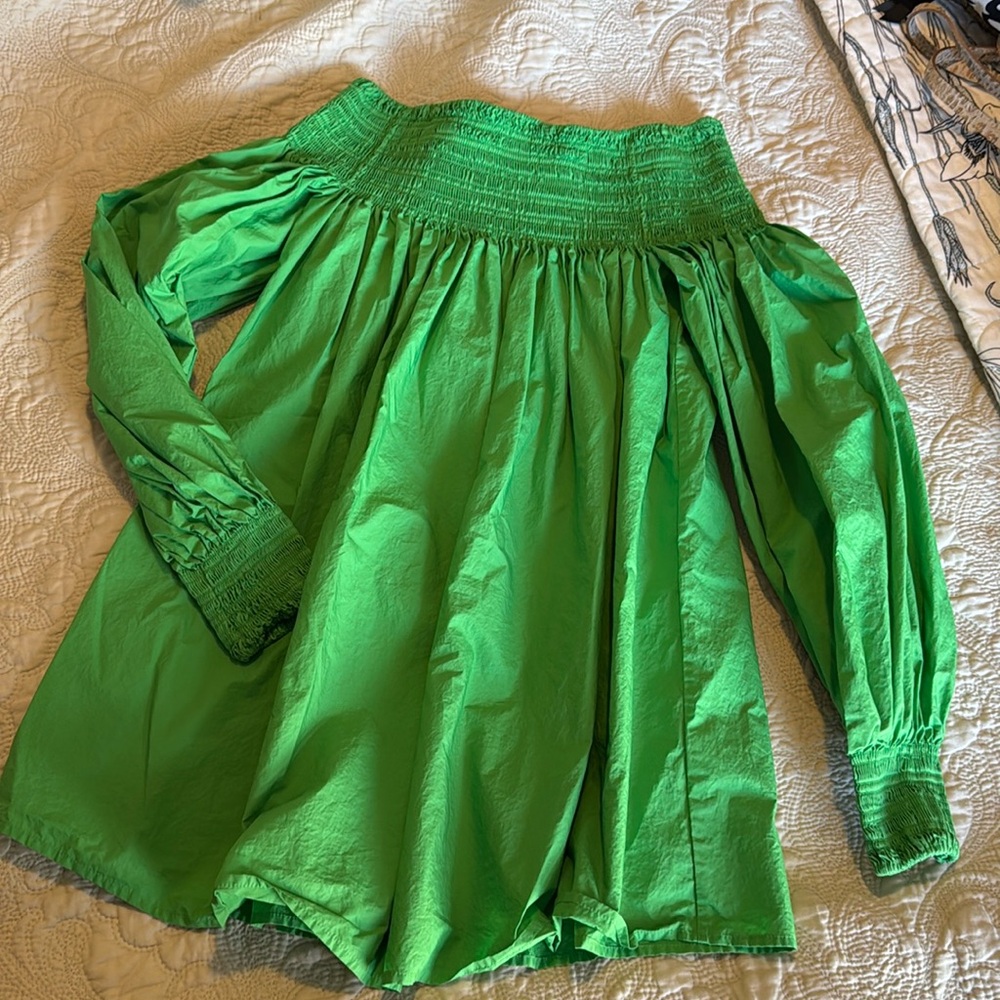 COS swing shirt on or off shoulder long sleeve green XS/S
